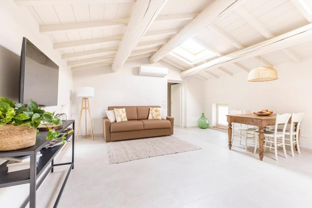 Verdeolivo 1876 - Apartments & Pool Mezzane di Sotto Eksteriør billede