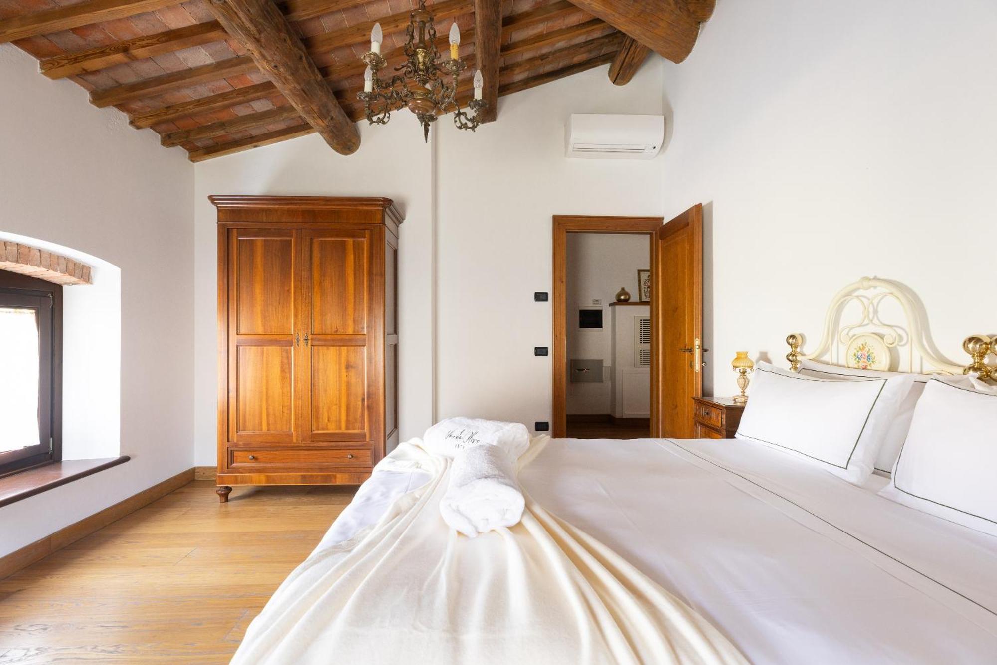 Verdeolivo 1876 - Apartments & Pool Mezzane di Sotto Eksteriør billede