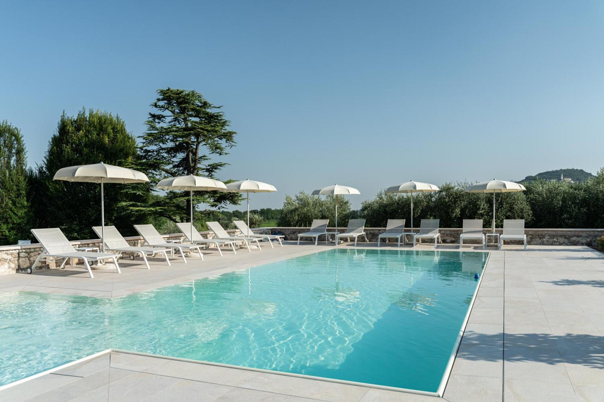 Verdeolivo 1876 - Apartments & Pool Mezzane di Sotto Eksteriør billede